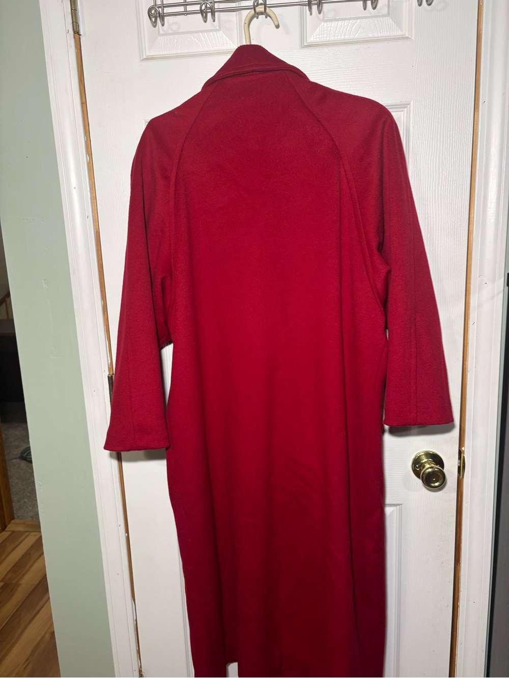 Classic Red Double-Breasted Wool Trench Coat - Picture 3 of 5